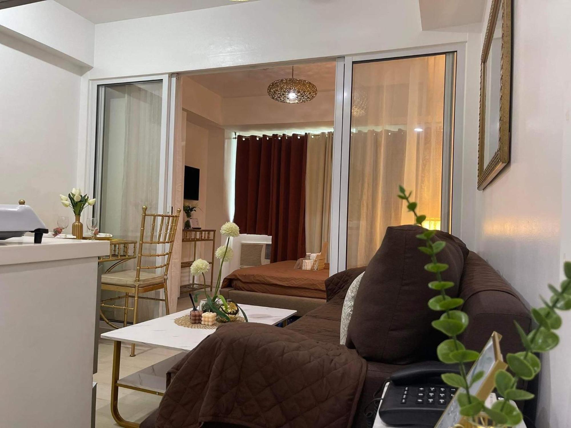 Beach Front Living In The Heart Of The City, Azure Residences มะนิลา ภายนอก รูปภาพ
