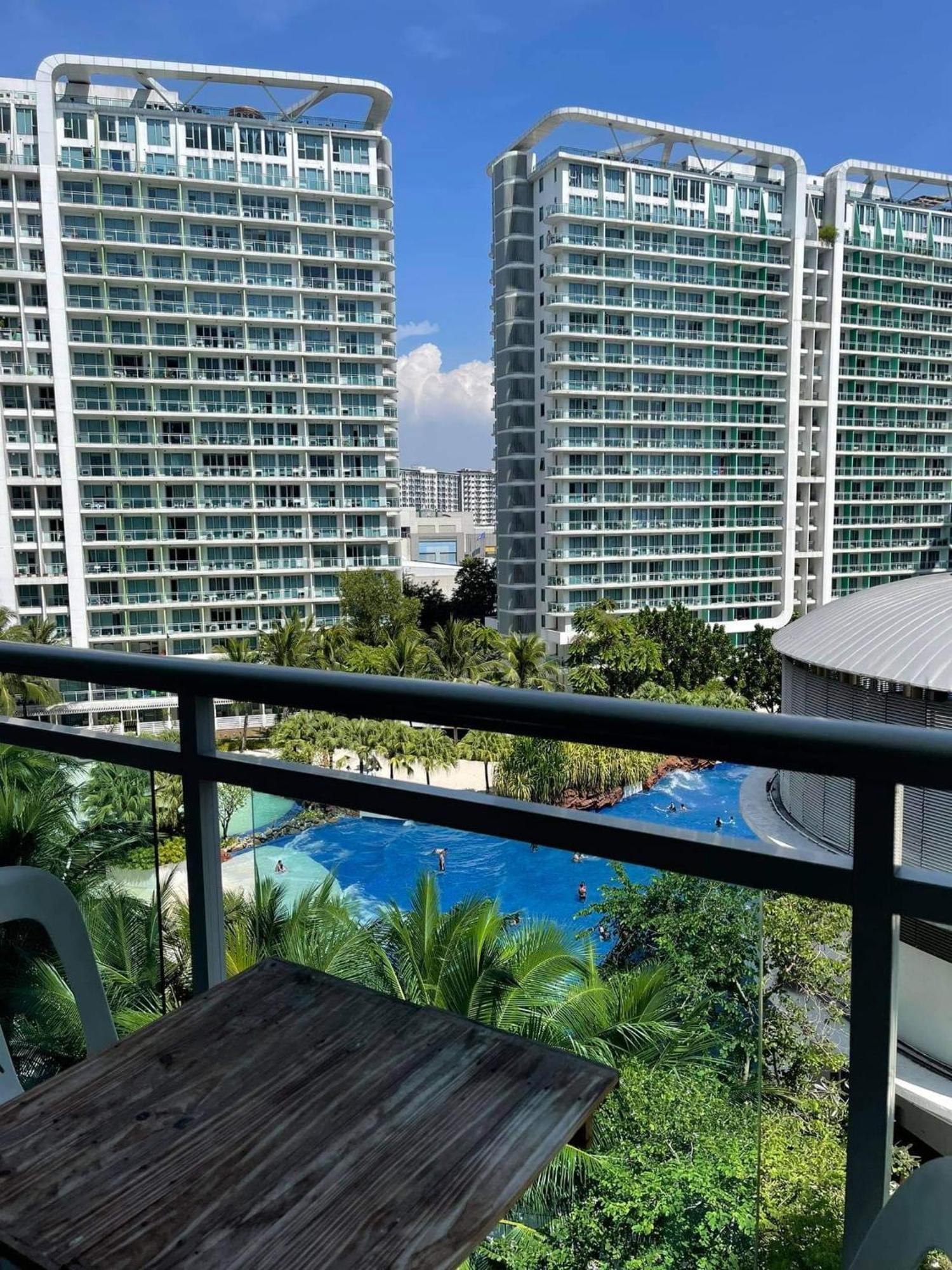 Beach Front Living In The Heart Of The City, Azure Residences มะนิลา ภายนอก รูปภาพ