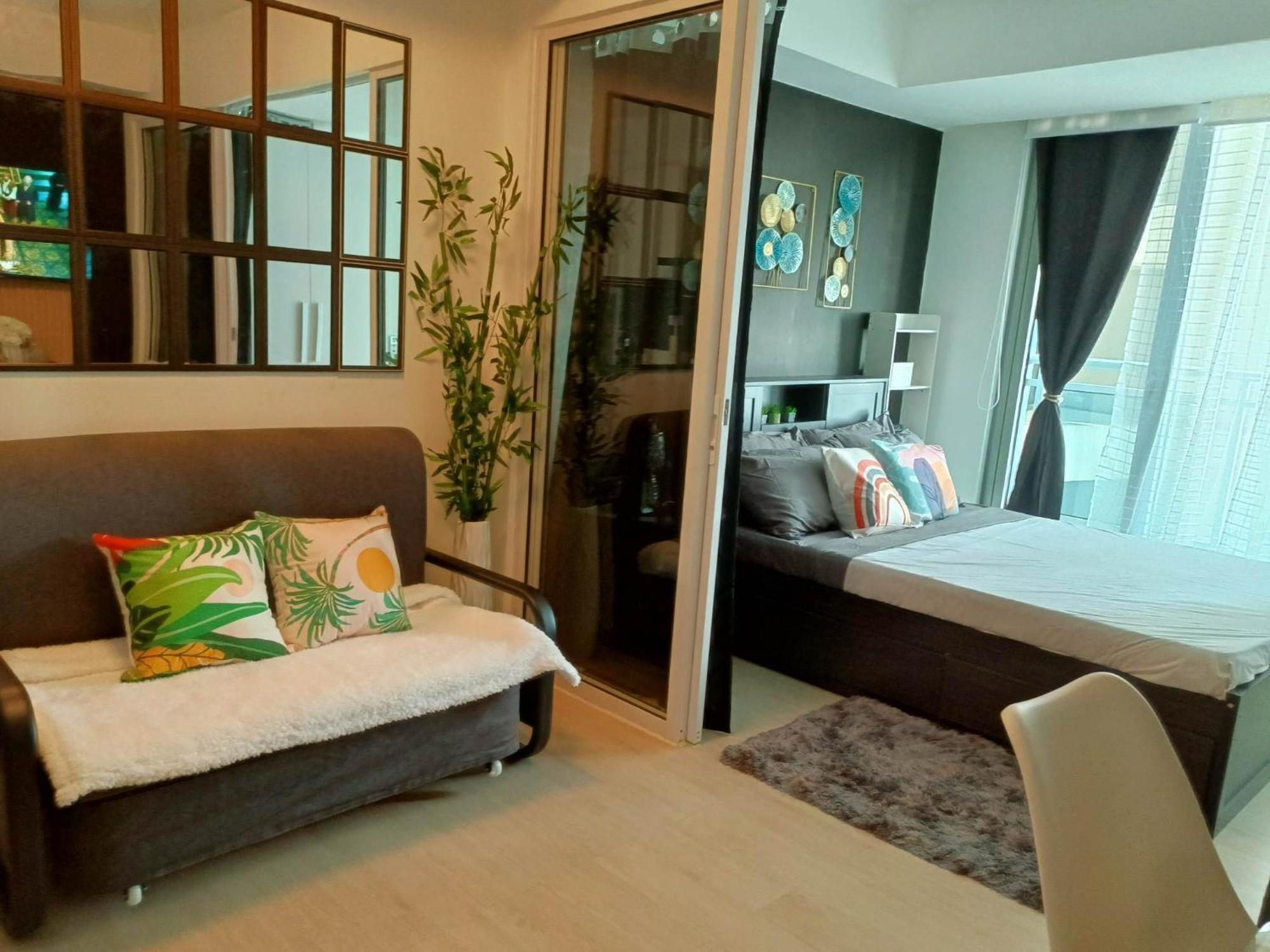 Beach Front Living In The Heart Of The City, Azure Residences มะนิลา ภายนอก รูปภาพ