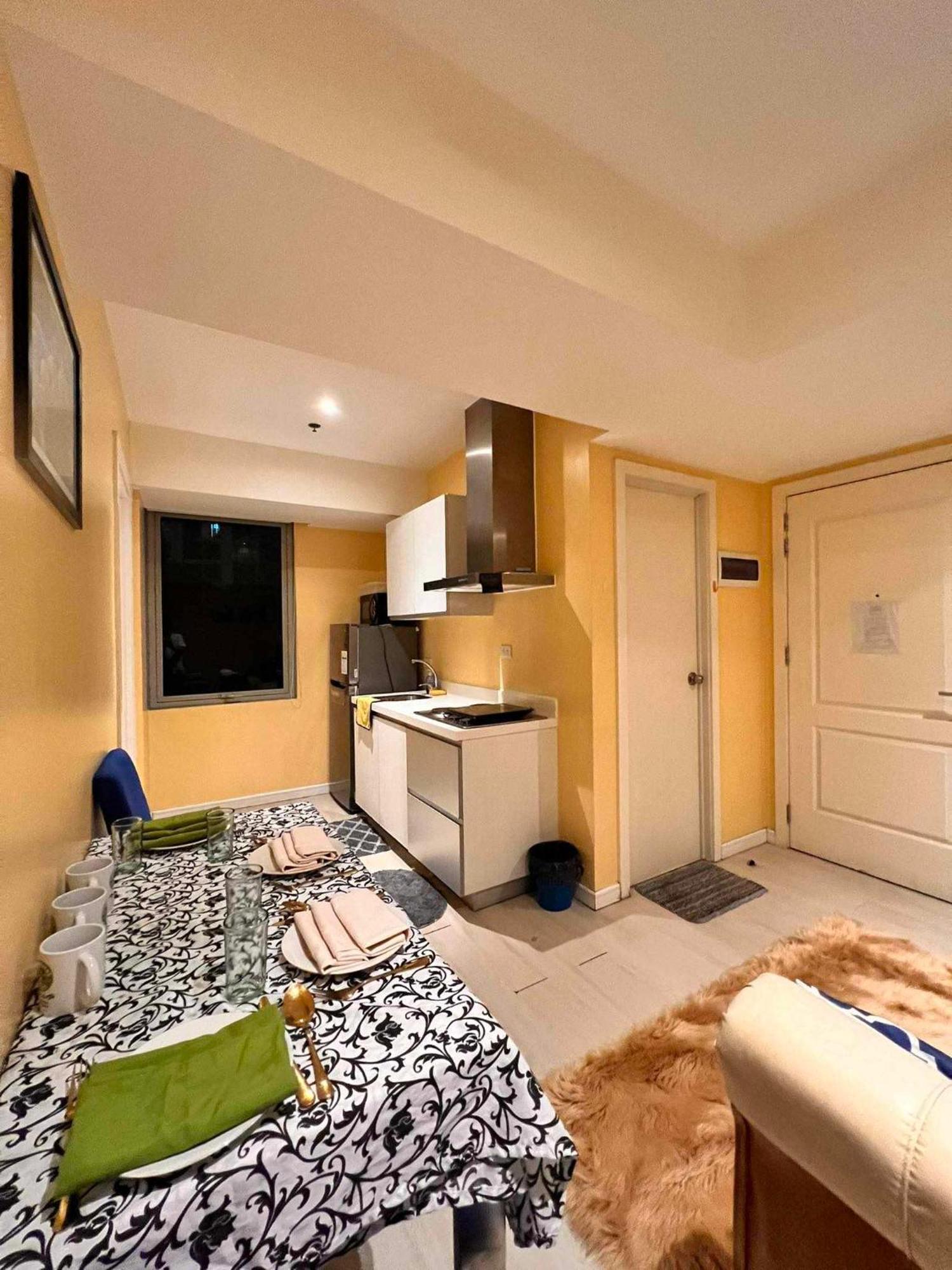 Beach Front Living In The Heart Of The City, Azure Residences มะนิลา ภายนอก รูปภาพ